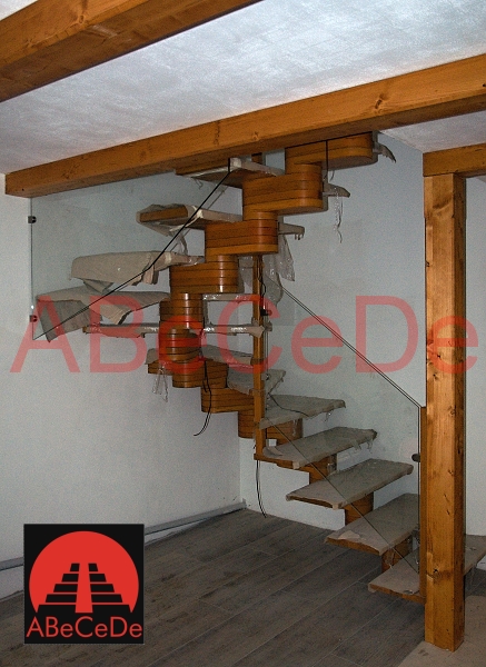 Modulov schodit celodevn se sklennm zbradlm a osvtlenm stup (Frdek-Mstek)
