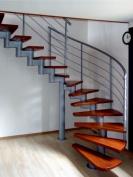 Elegantní schodiště tvaru L, standardní zábradlí